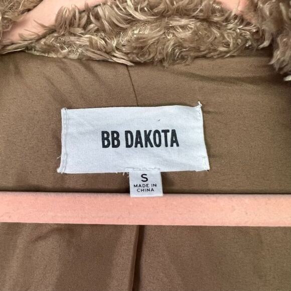 BB Dakota Jacket Womens Small Brown Side Pockets Fluffy Teddy Bear Zip Up Cozy - Picture 5 of 12
